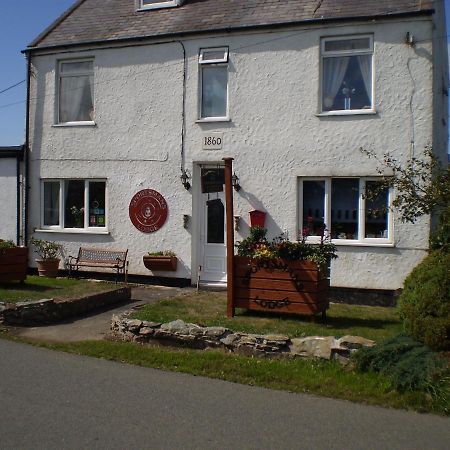 Sportsmans Lodge Bed And Breakfast Amlwch Eksteriør bilde